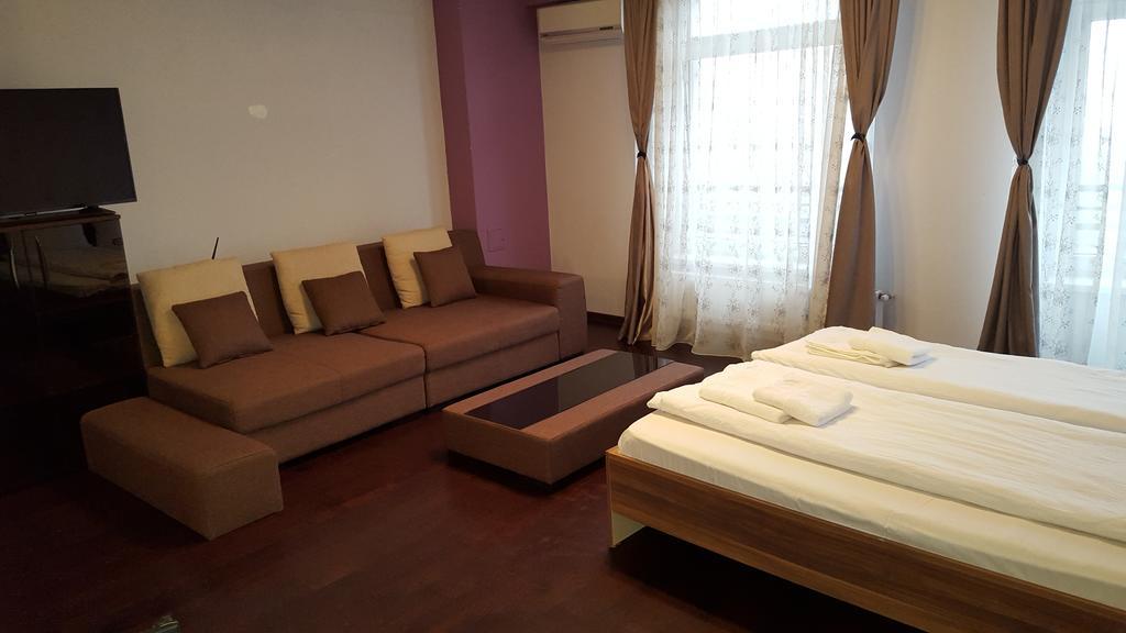 Sunlight Studio Apartment Oradea Zewnętrze zdjęcie